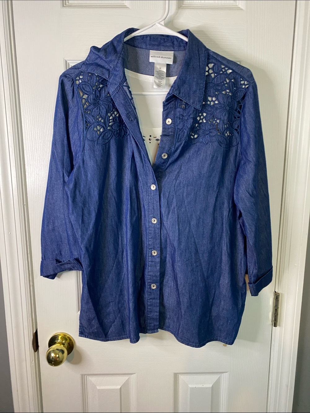 Alfred Dunner Indigo Blue Button-Down Shirt with Crochet Yoke Size 12.